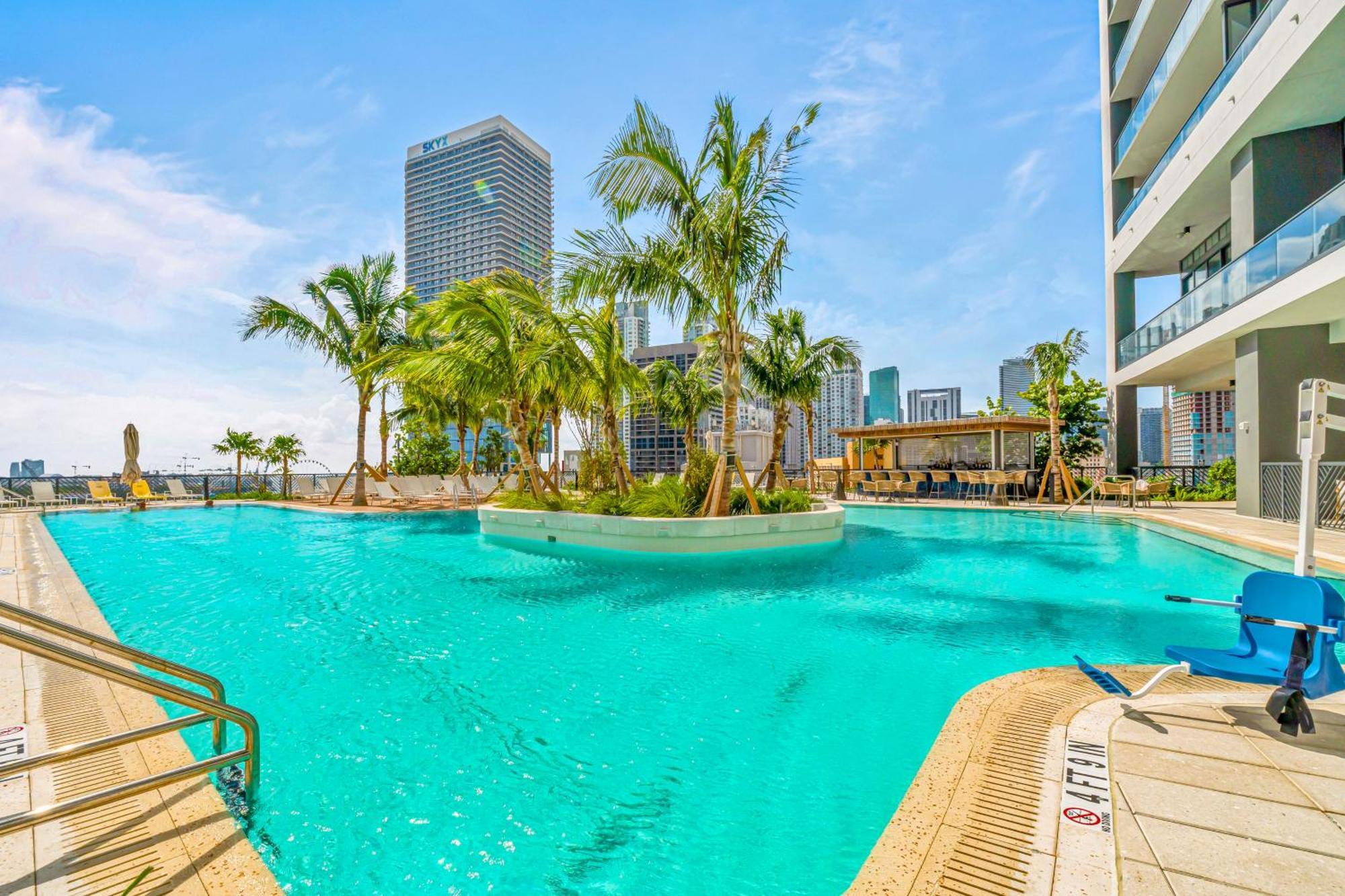 From 43th Floor A Luxury Awaits For You! Apartment Miami