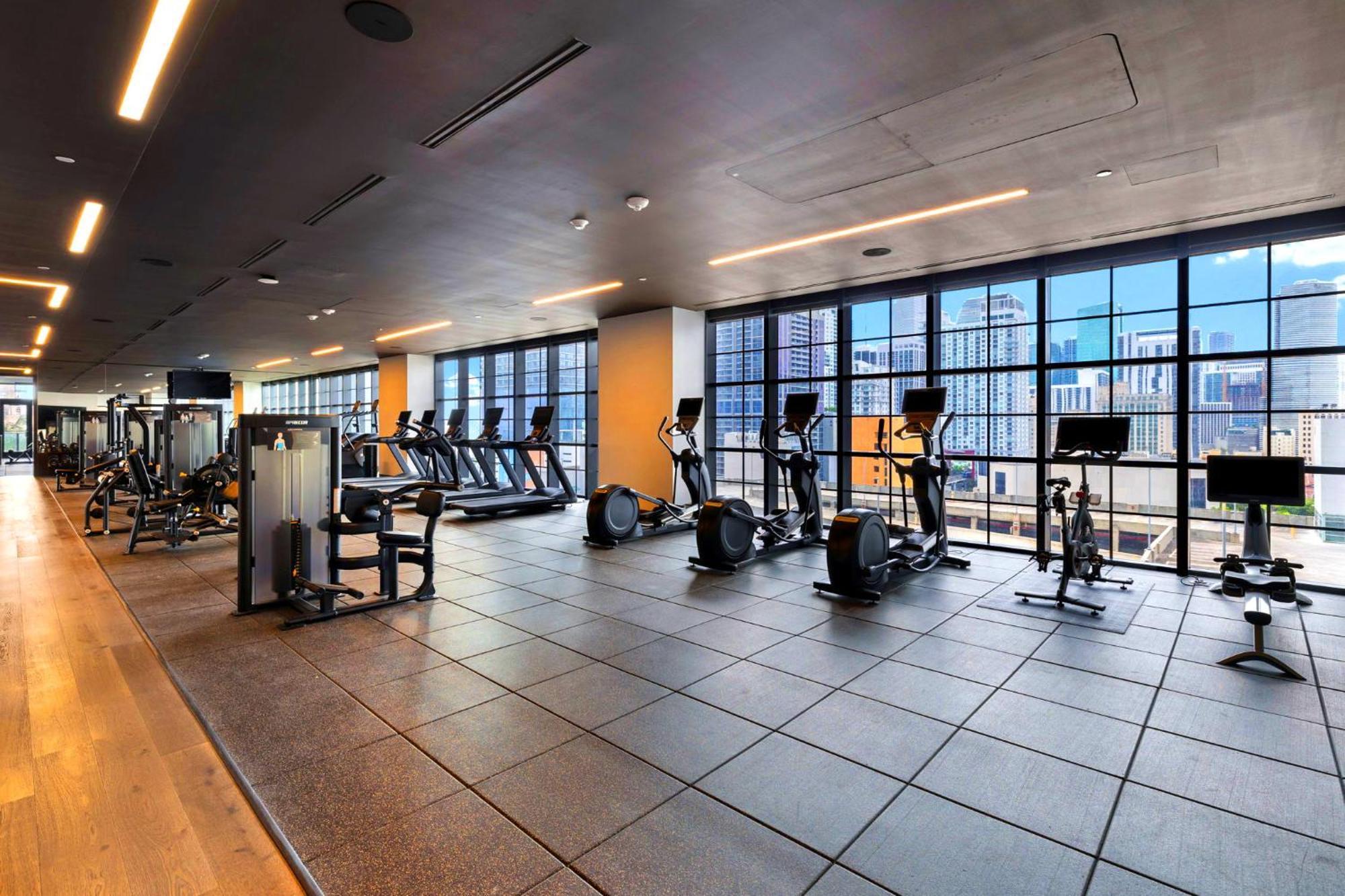 From 43th Floor A Luxury Awaits For You!