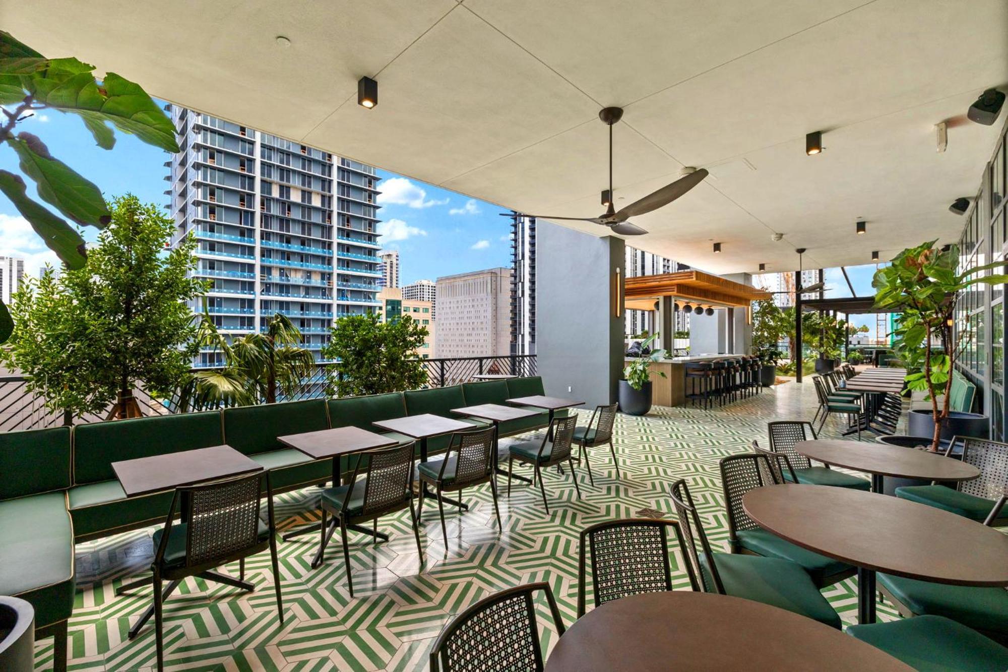 From 43th Floor A Luxury Awaits For You!